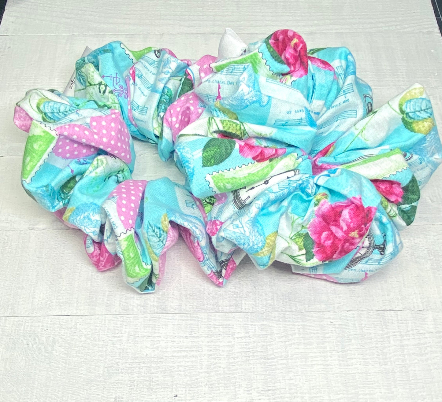 Paris Scrunchy/Paris Theme Scrunchy/Cotton Fabric/Kids Scrunchy/Birthday Gift/Hair Tie/Ponytail Holder
