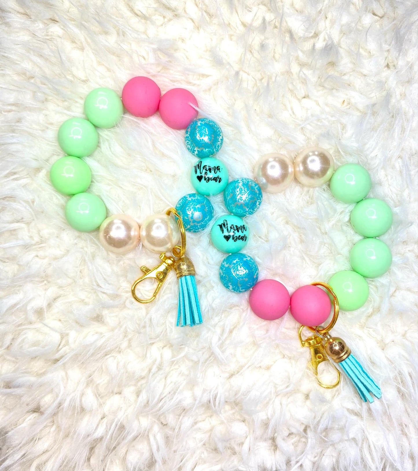 Mama Bear Beaded Keychain//Handmade Gifts/Acrylic Bead Wristlet Keychain/Best Gift for Mom