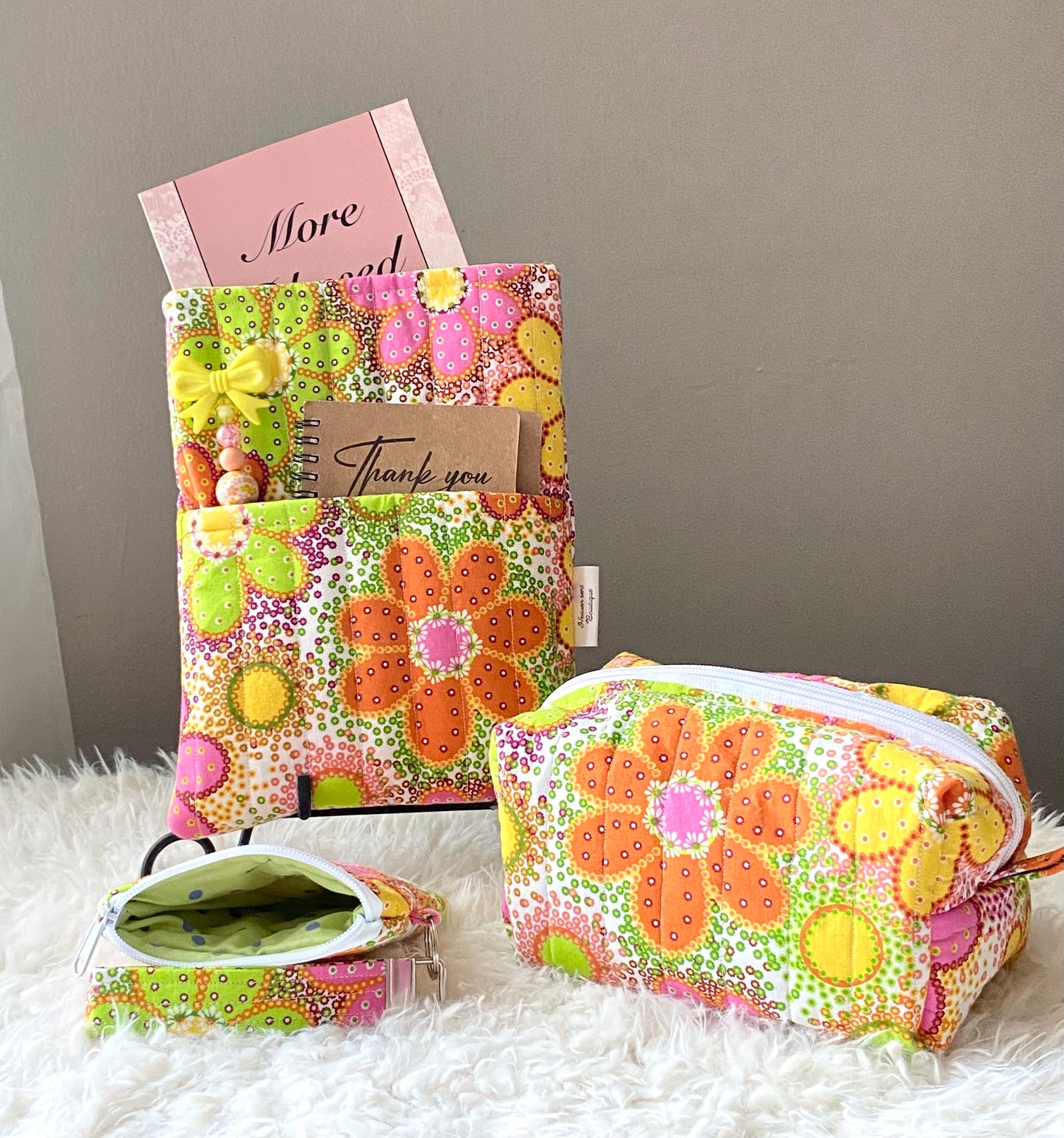Retro Flowers theme set/Travel bag/Mini purse w/wristlet/Book sleeve/Boxy bag/Medicine bag/Travel bag/Birthday gift/Christmas gift/Handmade