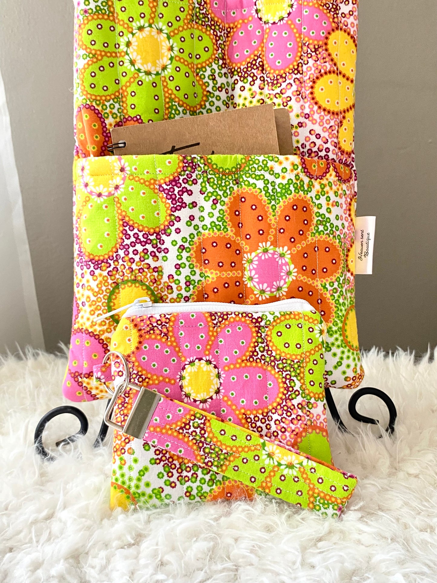 Retro Flowers theme set/Travel bag/Mini purse w/wristlet/Book sleeve/Boxy bag/Medicine bag/Travel bag/Birthday gift/Christmas gift/Handmade