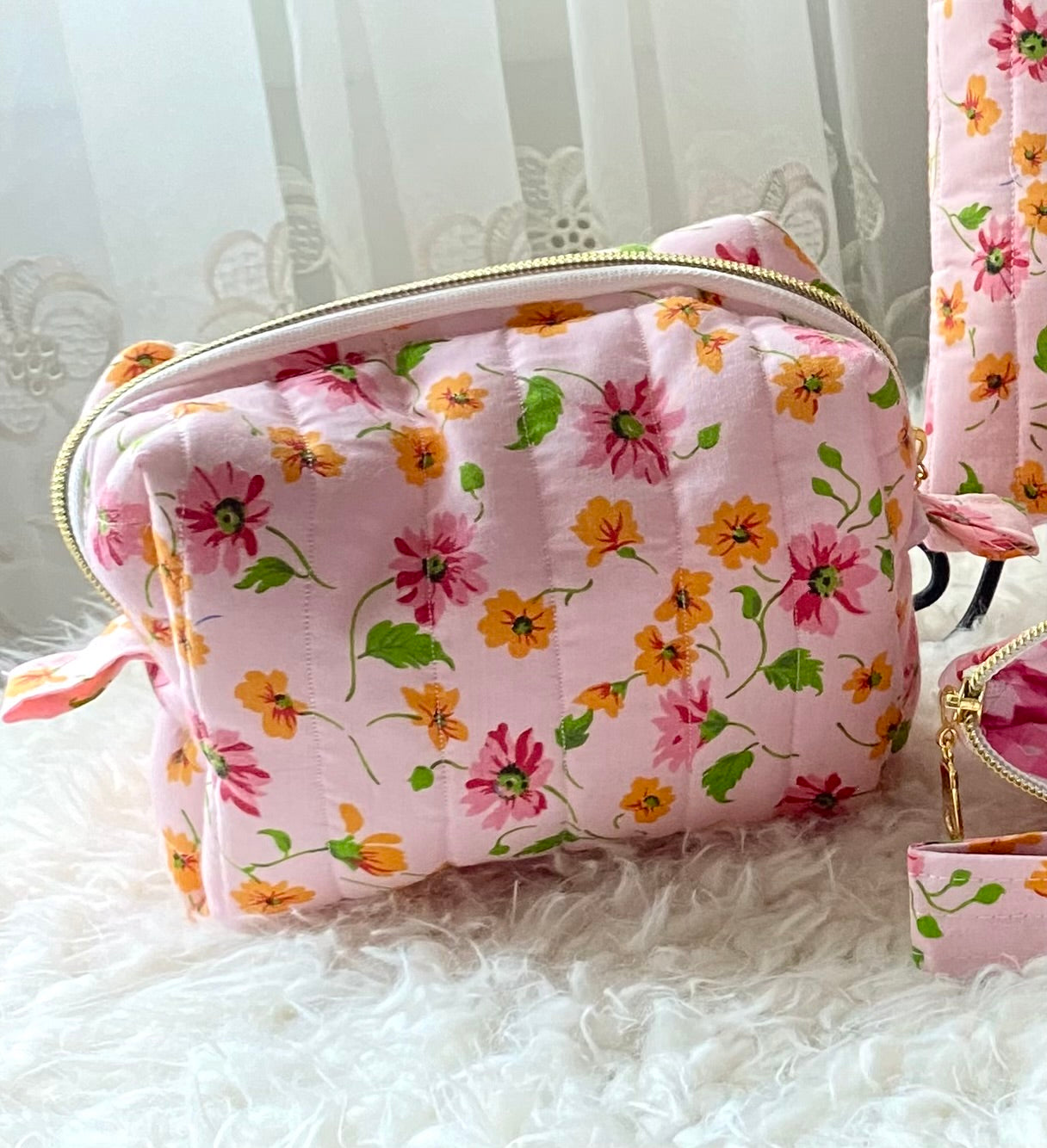 Pink floral theme Boxy bag/ Matching book sleeve /Mini purse/ birthday gift/ Christmas gift/ Handmade/Keychain/Quilted Boxy bag