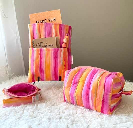 Quilted Boxy bag/Travel bag/ Mini purse w/ wristlet/ Book sleeve/Boxy bag/ Makeup bag/ Medicine bag/ birthday gift/ Christmas gift/keychain