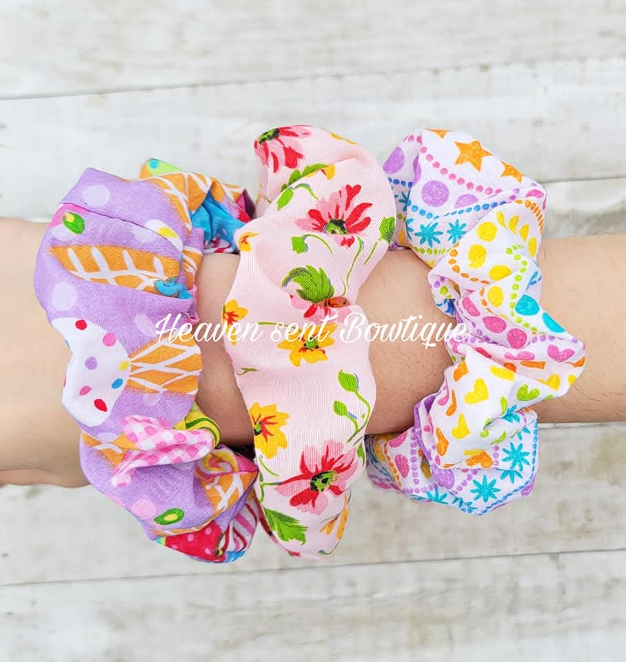 Summer Scrunchies